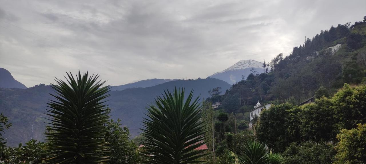 "Casa Verde" En Banos De Agua Santa Con Vista Al Volcan Tungurahua מראה חיצוני תמונה